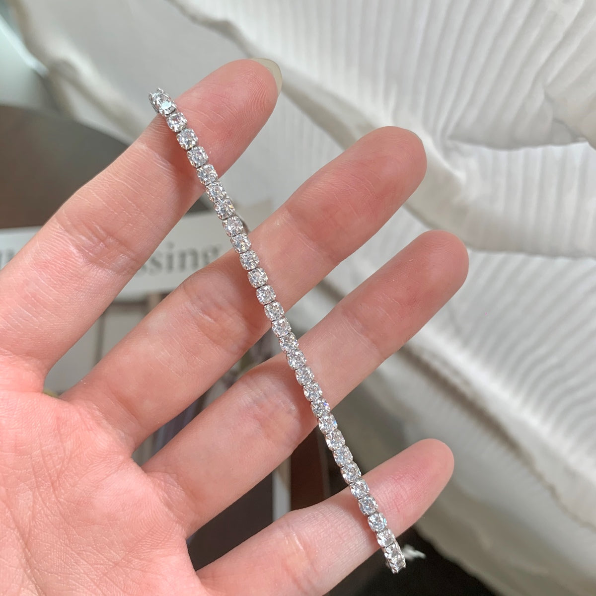 [AuraEcho]Sparkling Round Cut Daily Bracelet