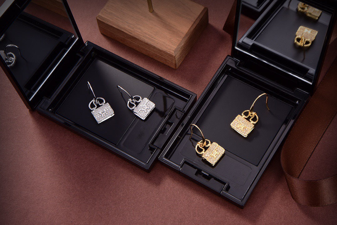 [AuraEcho]KELLY DIAMOND EARRINGS