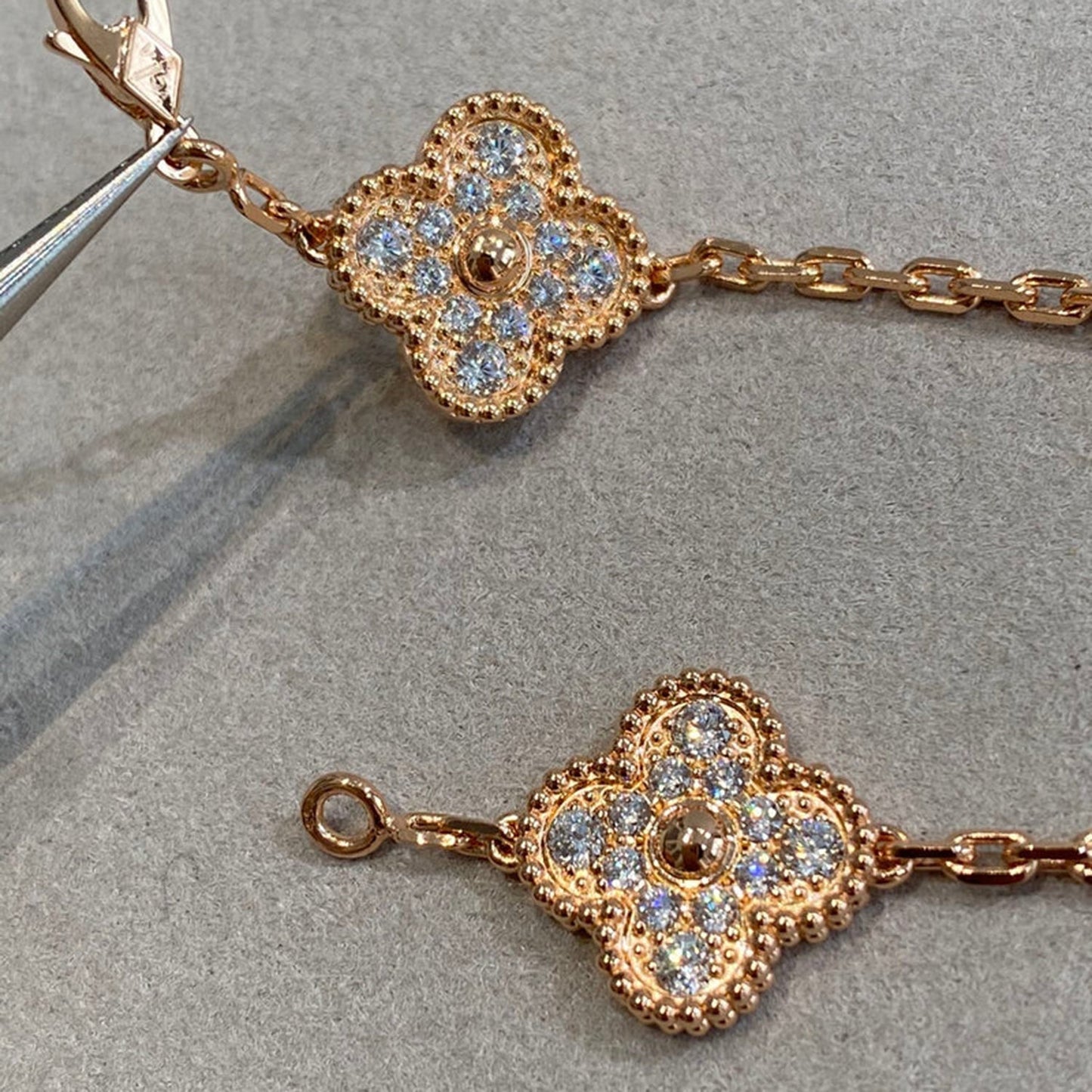 [AuraEcho]CLOVER 5 MOTIFS  FULL DIAMOND BRACELET