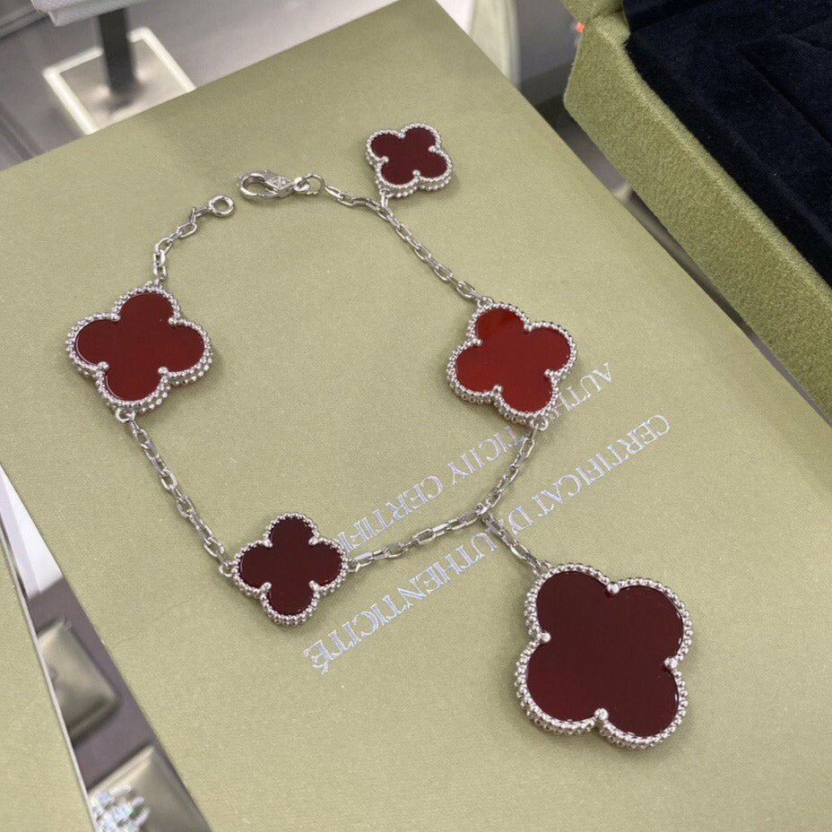 [AuraEcho]CLOVER 5 MOTIFS SIVLER CARNELIAN BRACELET