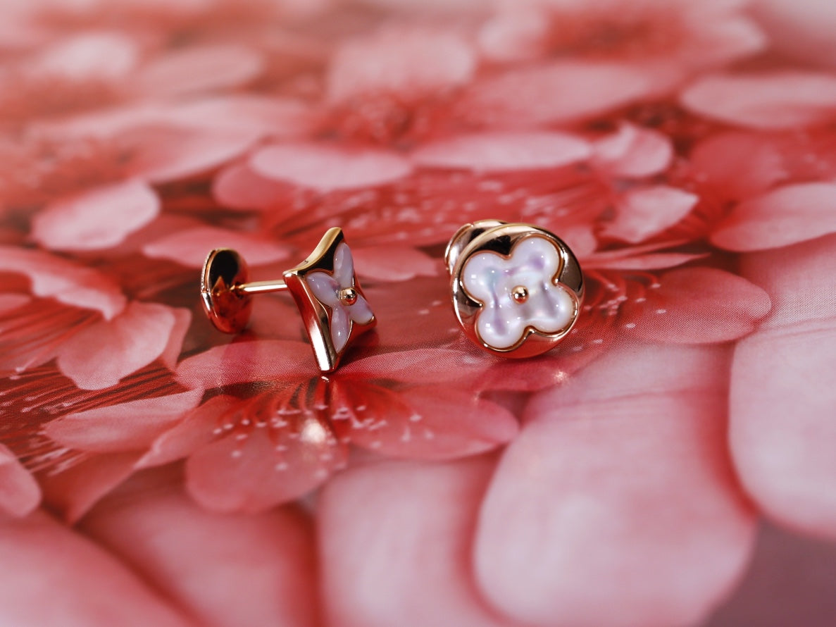 [AuraEcho]STAR AND SUN PINK GOLD MOP STUD EARRINGS