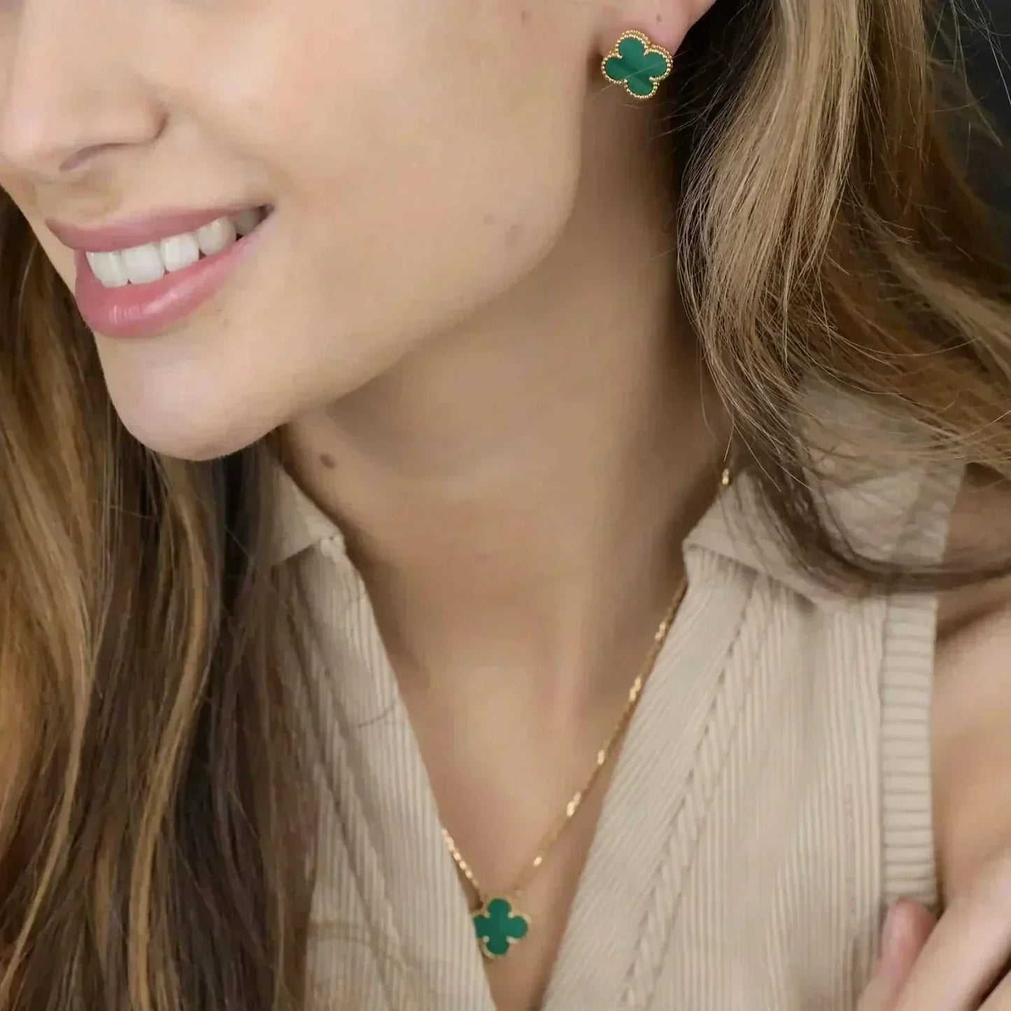 [AuraEcho]CLOVER MINI 9.5MM MALACHITE  EARRINGS