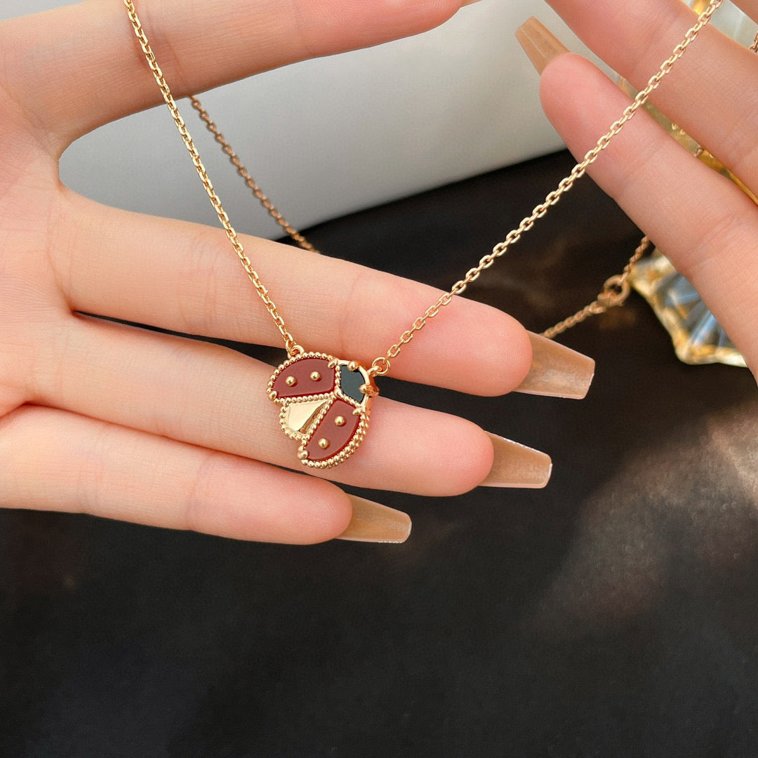 [AuraEcho]LUCKY  CARNELIANS LADYBUG NECKLACE