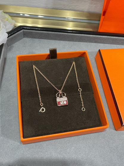 [AuraEcho]H CIRCE MOISSANITE PENDANT NECKLACE GOLD