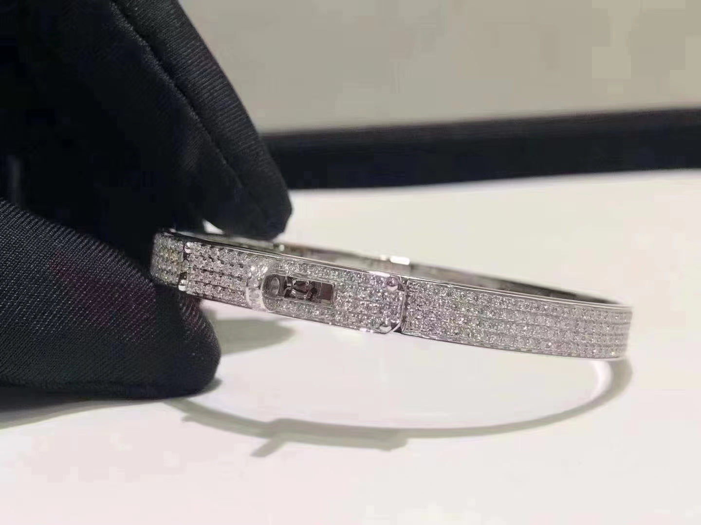 [AuraEcho]HM KELLY BRACELET IN SILVER AND FULL PAVE DIAMOND