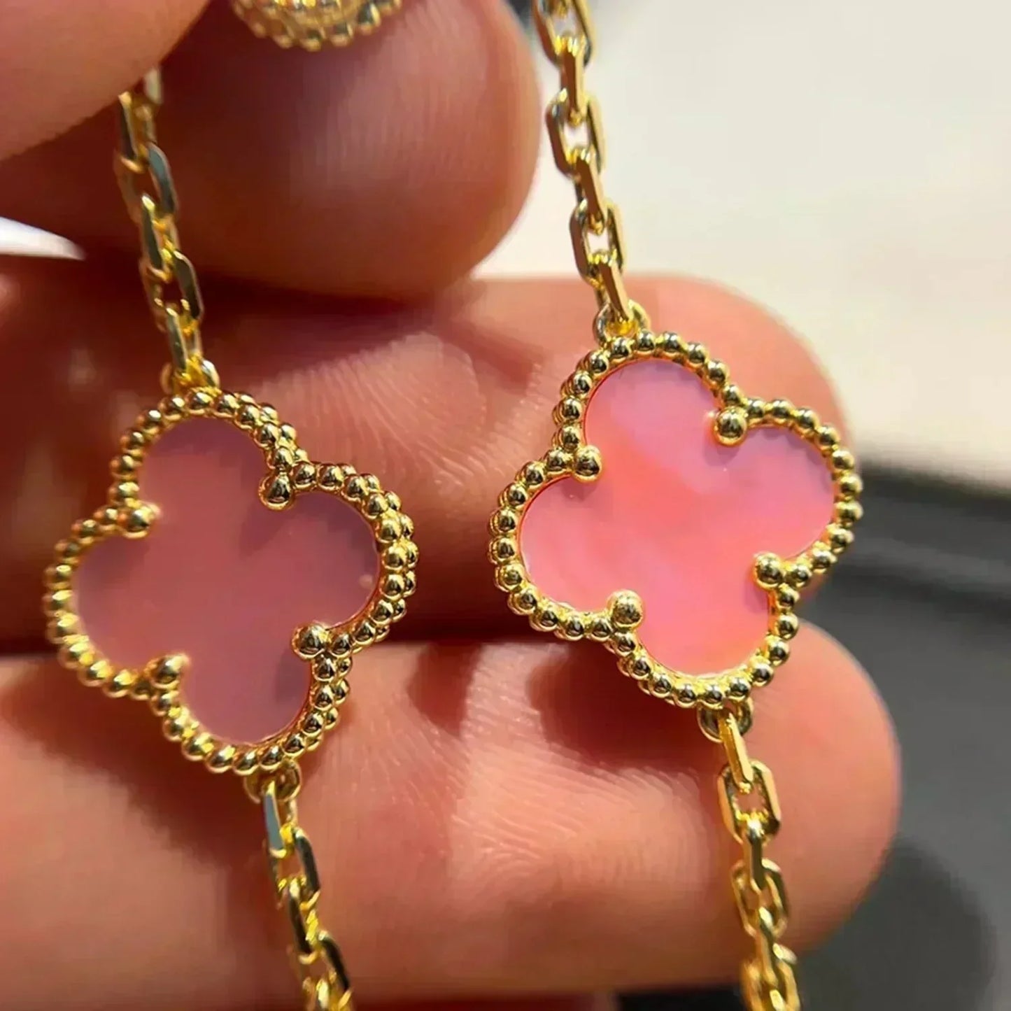 [AuraEcho]CLOVER 5 PINK MOP BRACELET